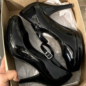 Cityclassified Black Torrie Heels